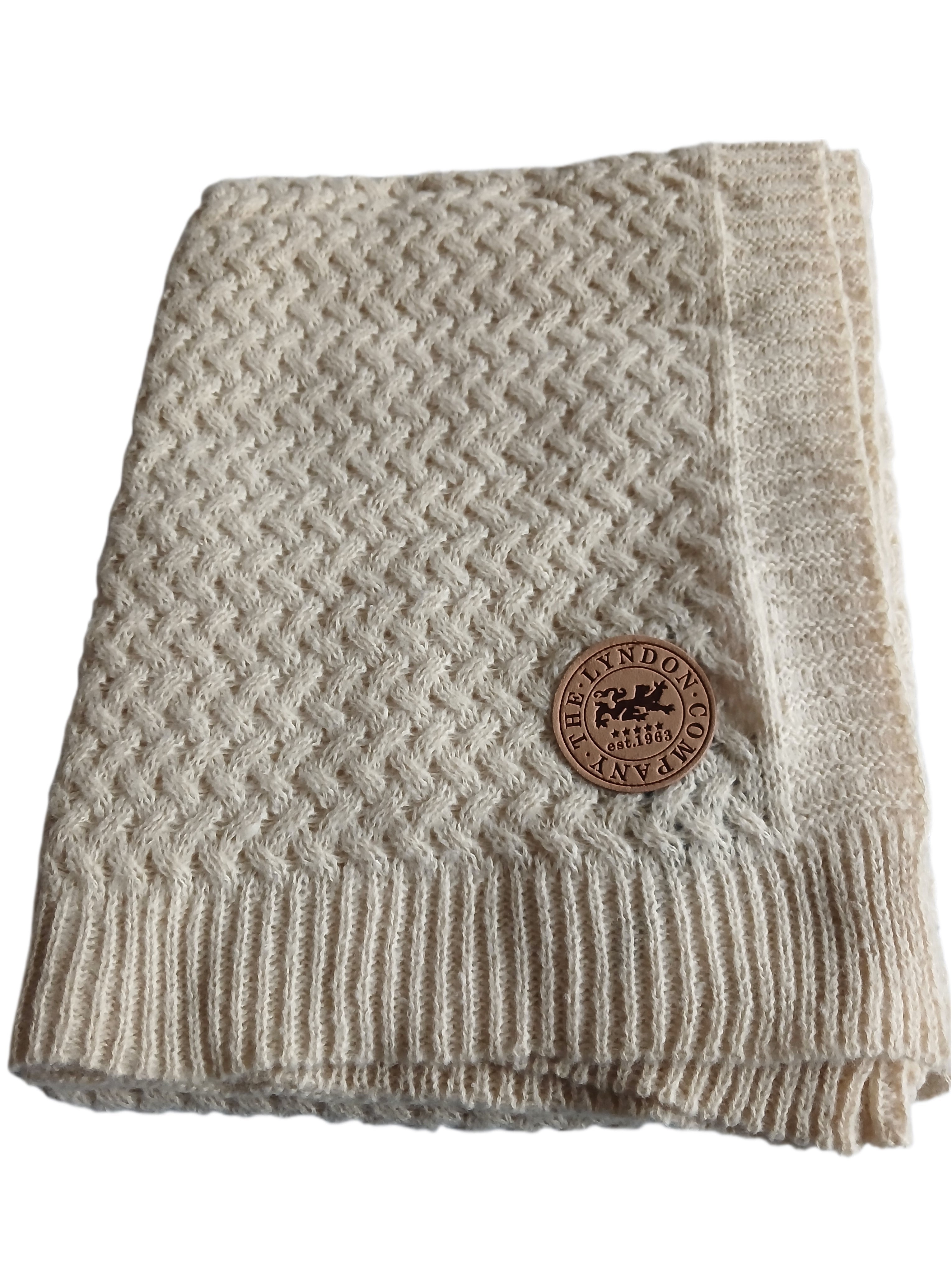 The Lyndon Company TLC Cadenza Knitted Throw Colour Cream 130x170cm
