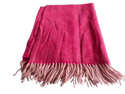 Knee Lap Blanket Scottish Herringbone 72 x 190cm Colour Pink